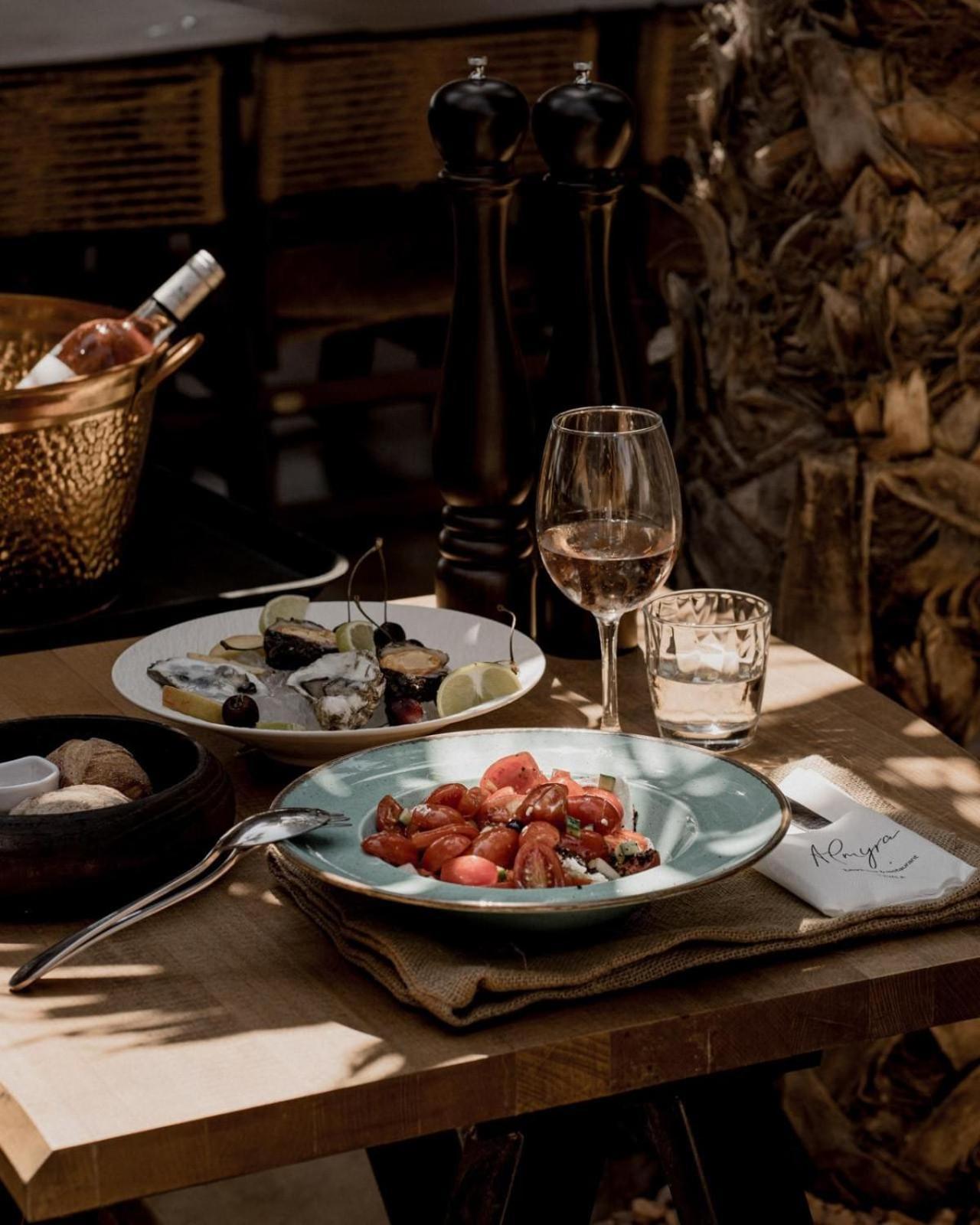 Myra Hotel Kavala Bagian luar foto